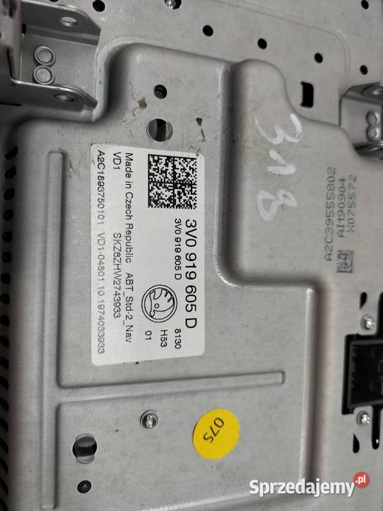 WYŚWIETLACZ 3V0919605D Skoda Superb III 2015 Motoryzacja