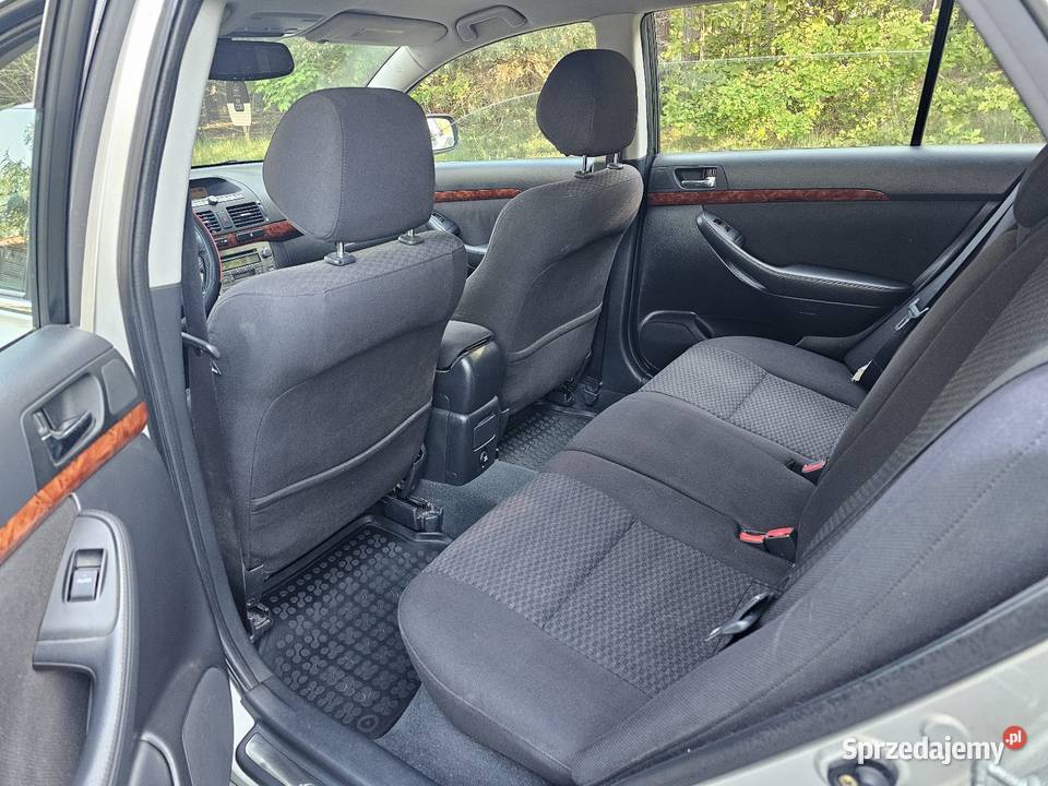 Toyota avensis 18 benzyna