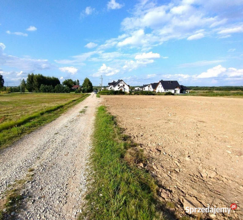sprzedaży gruntu Lisów 1081m2 90zł/m2