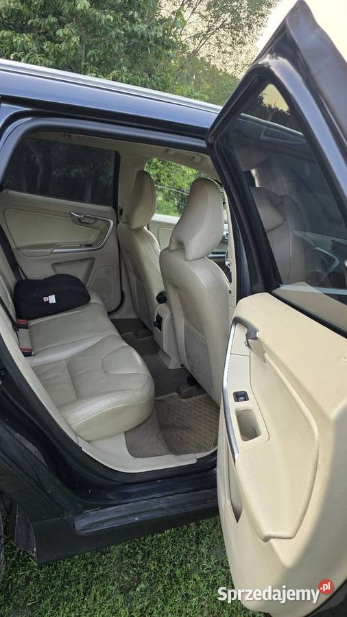 Volvo xc60 24 D5 AWD granatowy Braniewo