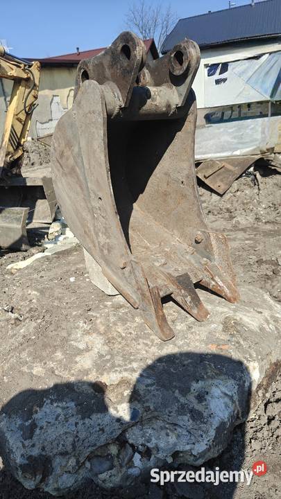 Łyżka koparki 30 wąska koparka 3t bolec 35mm Pińczów sprzedam