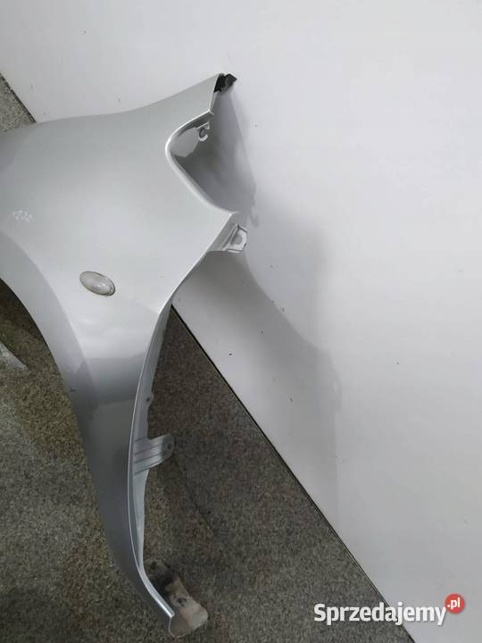 BŁOTNIK PRAWY PRZÓD Toyota Auris I 20062012 świętokrzyskie