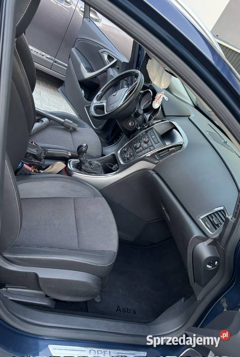 Opel Astra J 17 Sports Tourer CDTI Astra Mielec