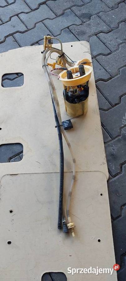 Pompa paliwa BMW 1 E87 20 diesel osobowe Pompy paliwa Części samochodowe Szczecin