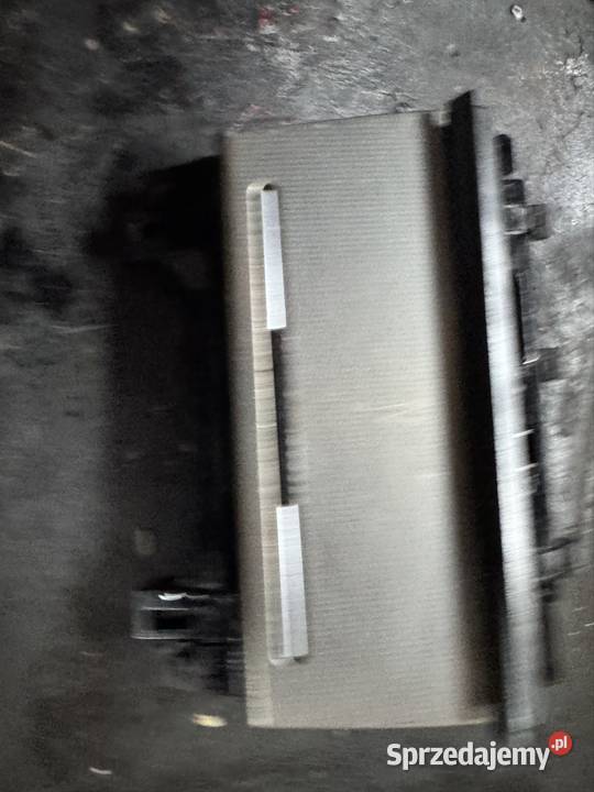 Sprzedam komplet klimatronik zapalniczkę Audi 1KM