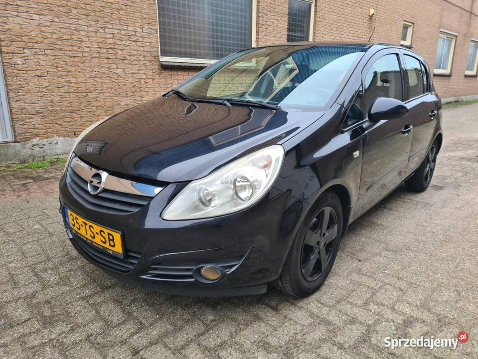 Opel Corsa 14 benzyna 2007r Opłacona Corsa Przemyśl