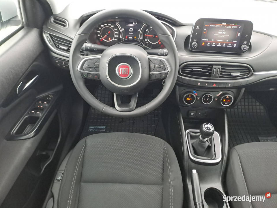 Fiat Tipo 14i 16V POP gwarancja S98385 II 2016 manualna Warszawa