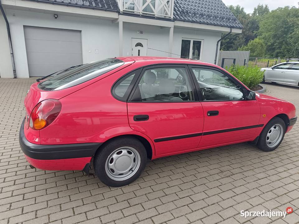 Sprzedam Toyota Corolla niski przebieg 105 500 Szczecin sprzedam