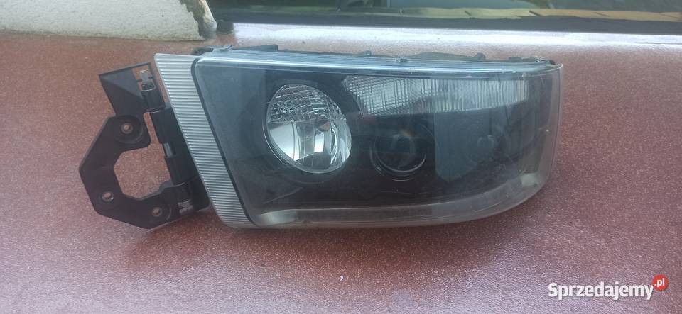 RENAULT PREMIUM DXI LAMPA LEWA PRZEDNIA LEWY Wadowice