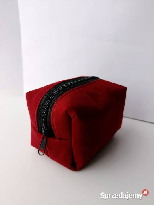 Kosmetyczka materiałowa czerwona handmade wielkopolskie