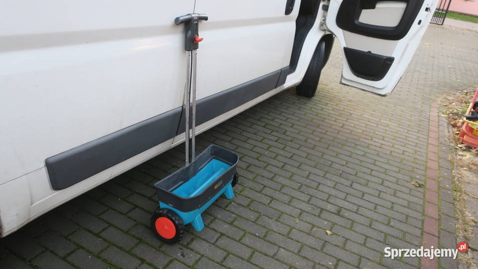 Siewnik do nawozu trawy Gardeba 55 Piotrowice