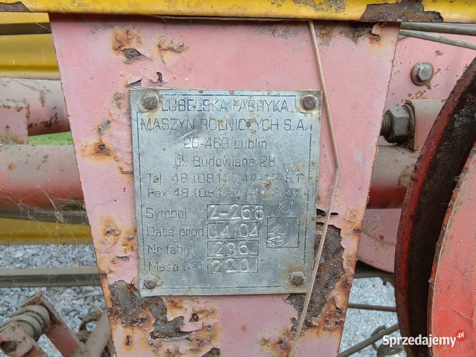 Przetrząsarko zgrabiarka taśmowa Z266 Chełmce