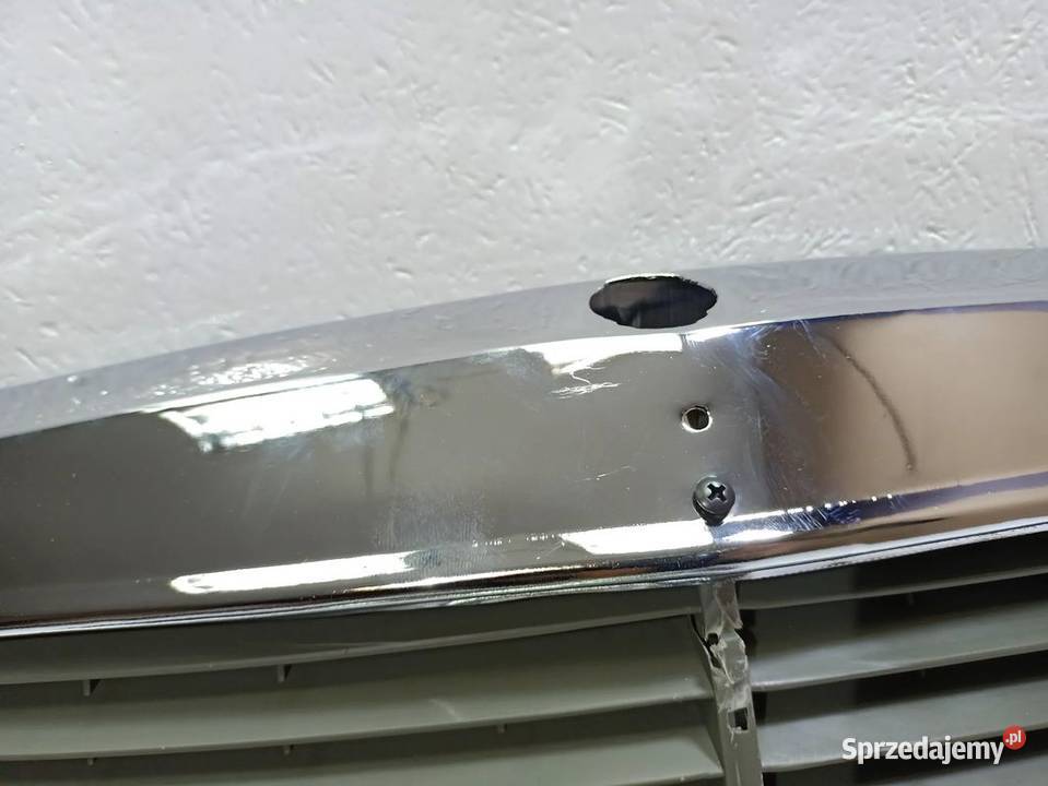 MERCEDES W123 011975121985 ATRAPA GRILL CHROM Skarżysko-Kamienna sprzedam