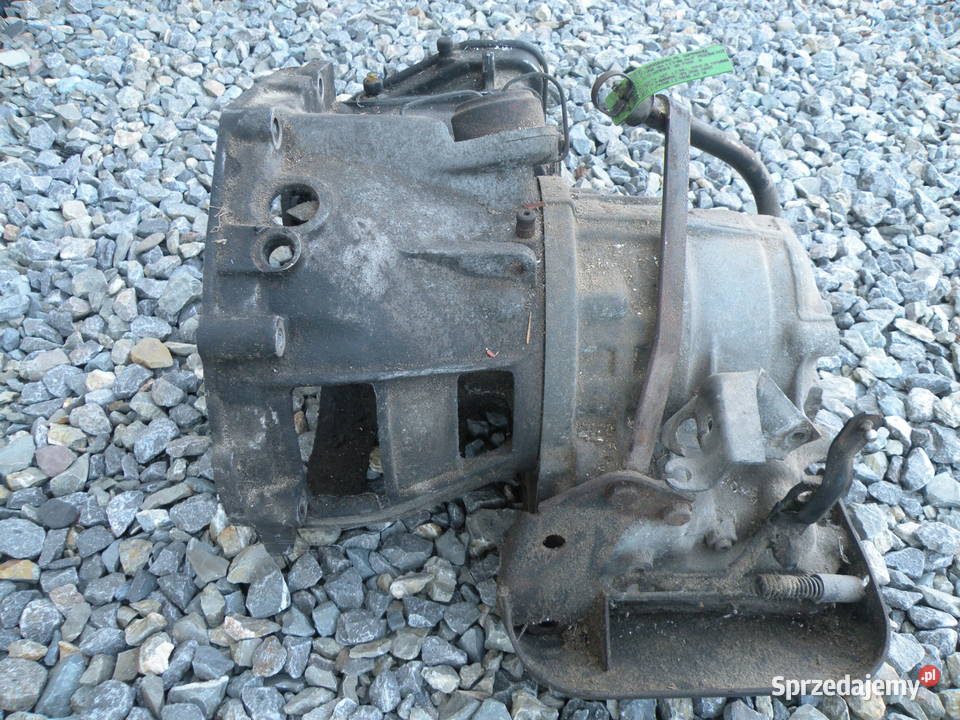 SKRZYNIA BIEGÓW AUTOMAT GOLF1 AUDI B1 010 409 osobowe małopolskie sprzedam