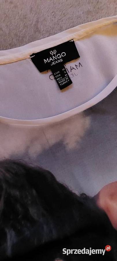 Bluzeczka przeswitujaca z nadrukiem