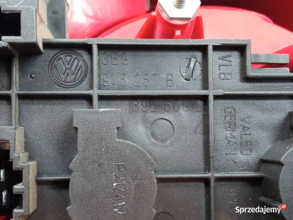 LAMPA TYŁ LEWA KOMBI LIFT FL VW Volkswagen sprzedam
