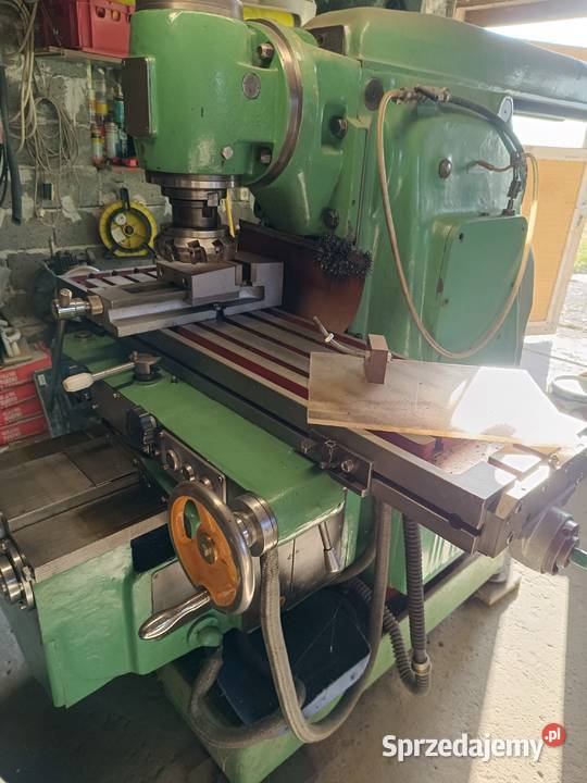 Frezarka FU320 Pozostałe małopolskie Trzebunia