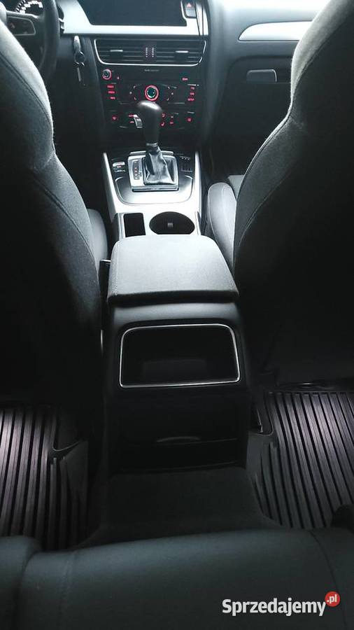 Audi A4 B8 20 TFSI 2010 211 Quattro benzyna