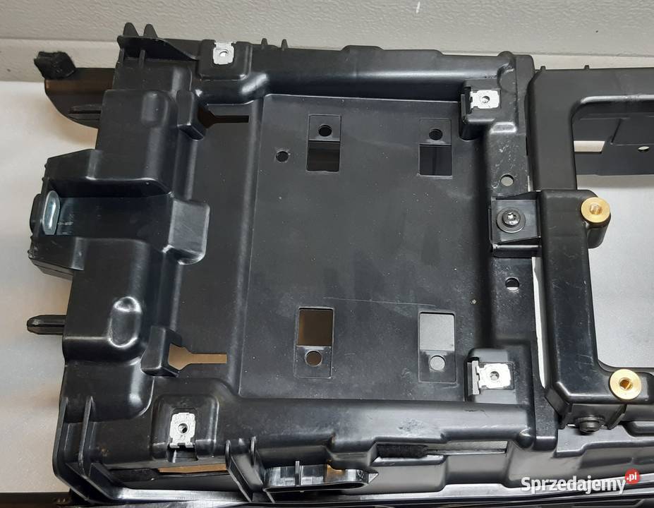 STELAŻ TUNELU ŚRODKOWEGO AUDI Q7 4M 4M0863243 Mielęcin