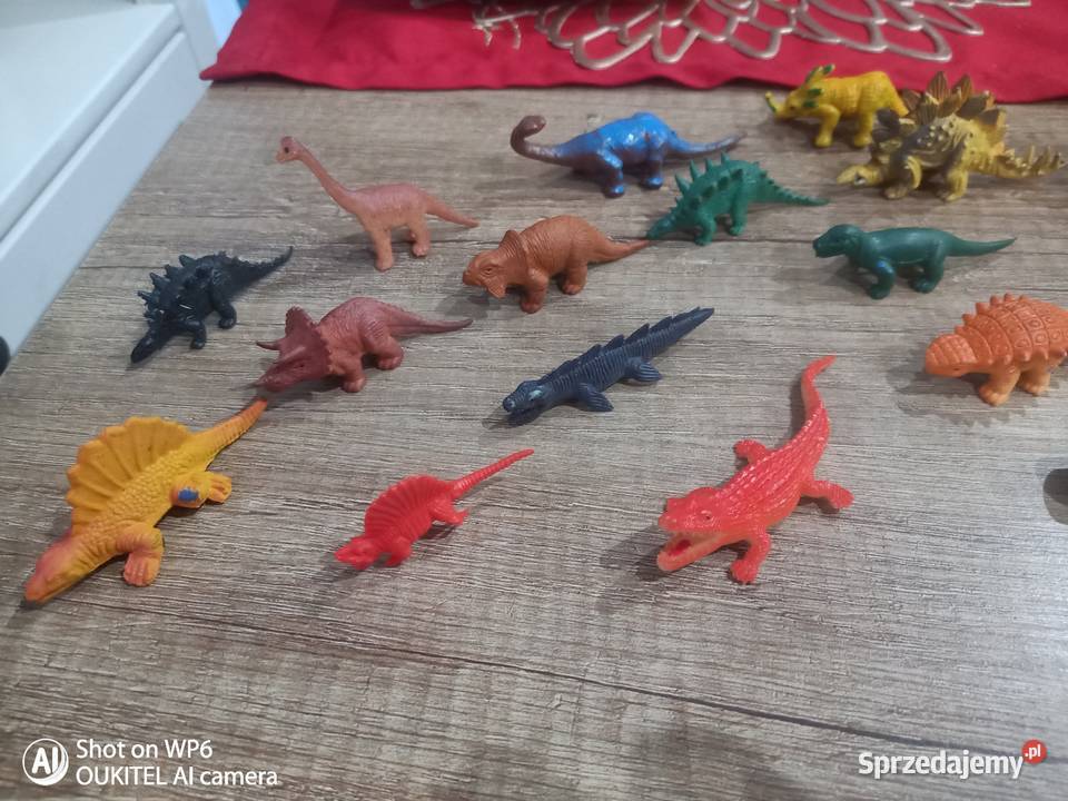 Dinozaury mini figurki 40 sztuk Błaszki