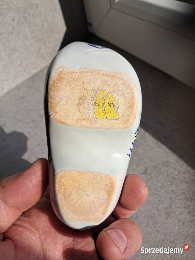 but popielniczka z prlu stan db dł 12 wys 6 Porcelana i szkło Sandomierz