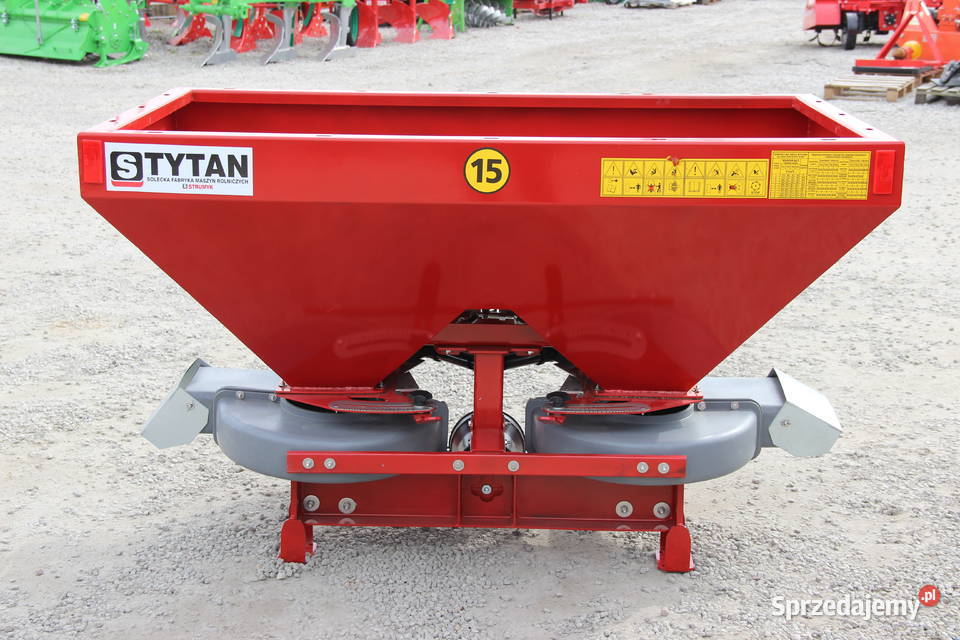 Rozsiewacz dwutalerzowy sadowniczy Tytan Strumyk Rogóźno