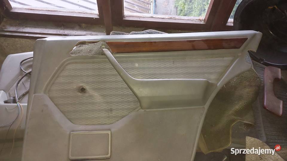 Boczek drzwi Mercedes w124 w123 osobowe Bytów