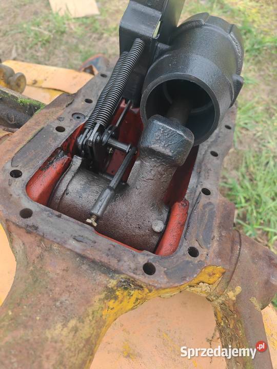 Podnośnik MF3 MF4 3165r 135 165 235 255 Lubieszyn