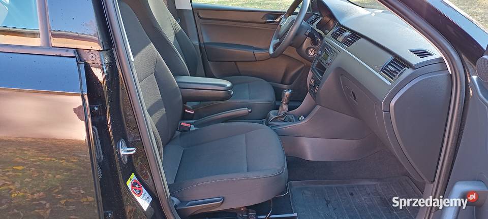 Skoda Rapid 16 TDI 105 Jeszcze pachnie nowością diesel Książ Wielkopolski sprzedam