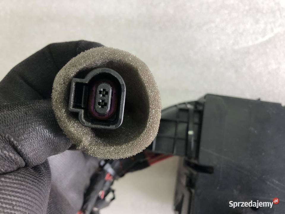 SKRZYNKA BEZPIECZNIKÓW 3D0937499B VW PHAETON osobowe wielkopolskie