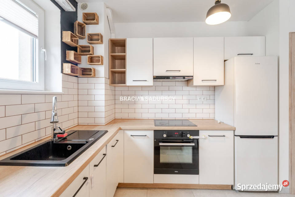 Sprzedaż mieszkania 6657m2 3 pokoje Wieliczka sprzedam