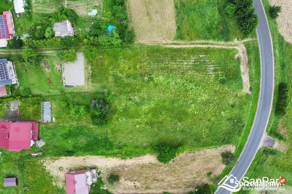 Grunt Uherce Mineralne 2000m2