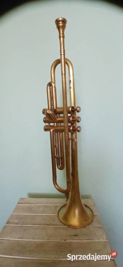 Stara mosiężna trąbka Instrumenty dęte Instrumenty