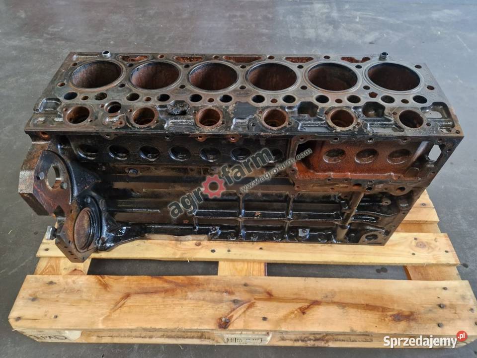 Blok silnika Agrotron 1807 1657 1507 165 Byków sprzedam
