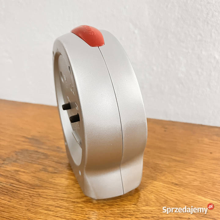 Popartowy kwarcowy budzik z logo FC Bayern Warszawa sprzedam