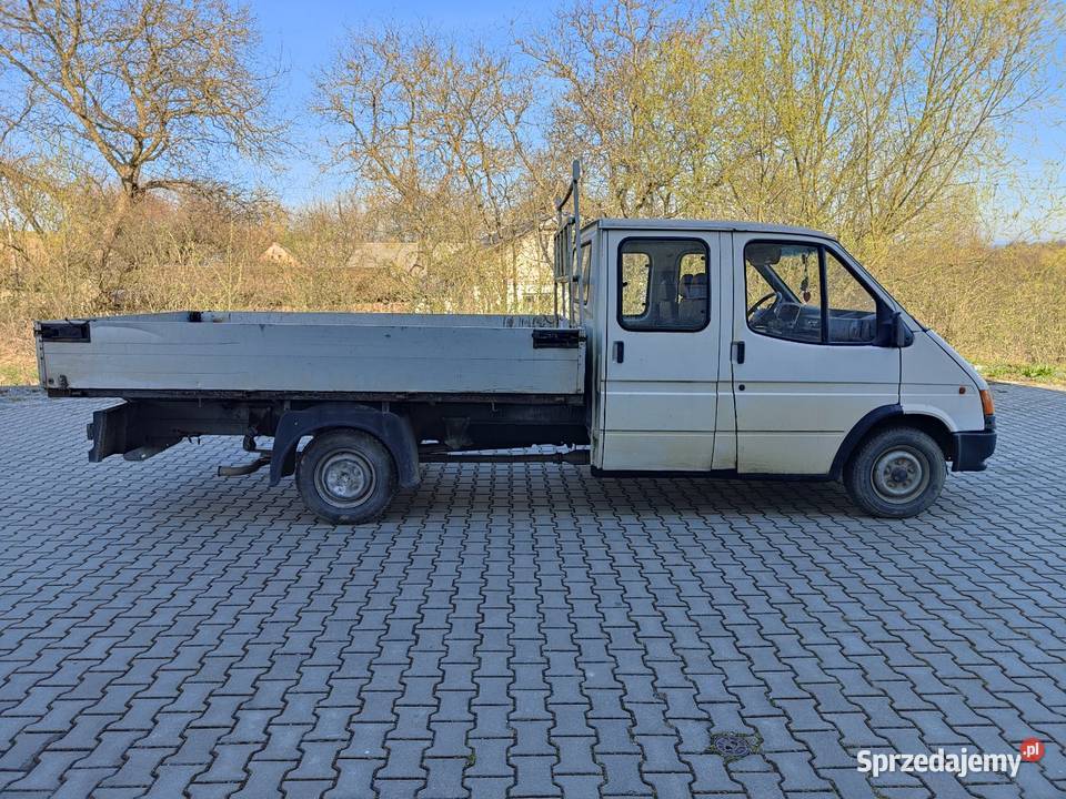 Ford Transit 25D 6 osob Skrzynia Doka 32mx21m Ford Bogoria