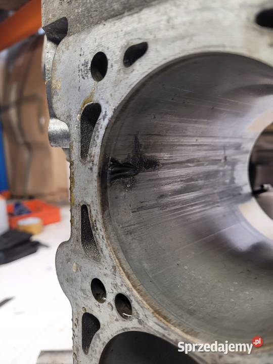 BLOK SILNIKA AUDI A6 C6 32 AUK 06E103023G Blok silnika Przystajń sprzedam