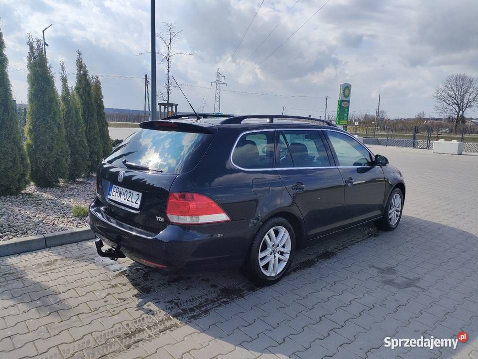 Volkswagen Golf V kombi 20 TDI CR 2009r Rok produkcji 2009 Biała Rawska