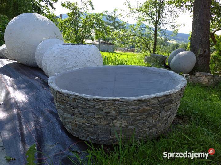 Duża owalna donica z kamienia naturalnego hit Architektura ogrodowa Długołęka-Świerkla