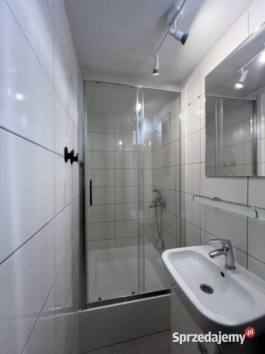 Do wynajęcia kawalerka w ścisłym centrum Łodzi Piętro 1 Łódź