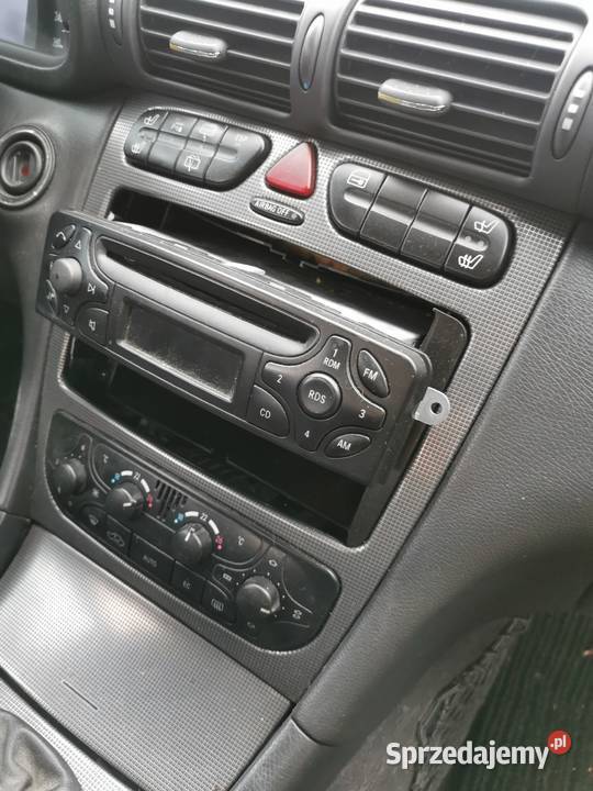 Wnętrze Mercedes C klasa W203 fotele kanapa osobowe Kraków