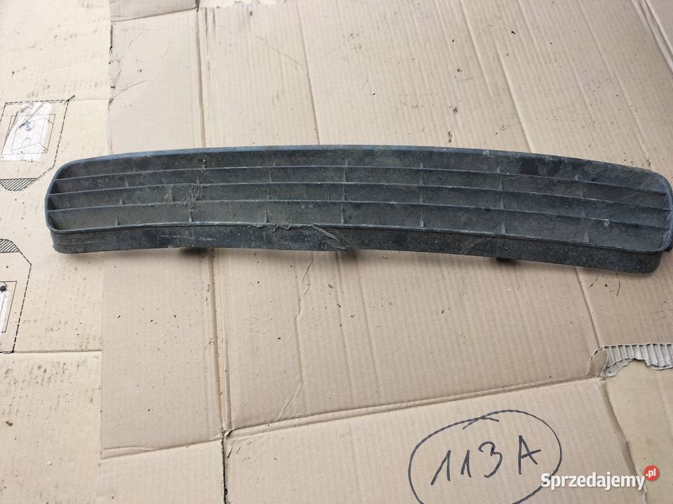 AUDI 80 B4 8A0807683A DOLNA ŚRODKOWA KRATKA lubelskie