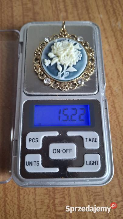 Sprzedam zabytkowy wisiorek z kameą Wedgwood Lublin sprzedam