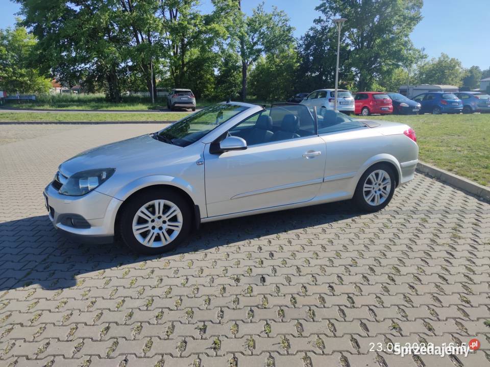 Opel Astra H Twin Top cabrio 18 benzyna 2006r benzyna wielkopolskie Września