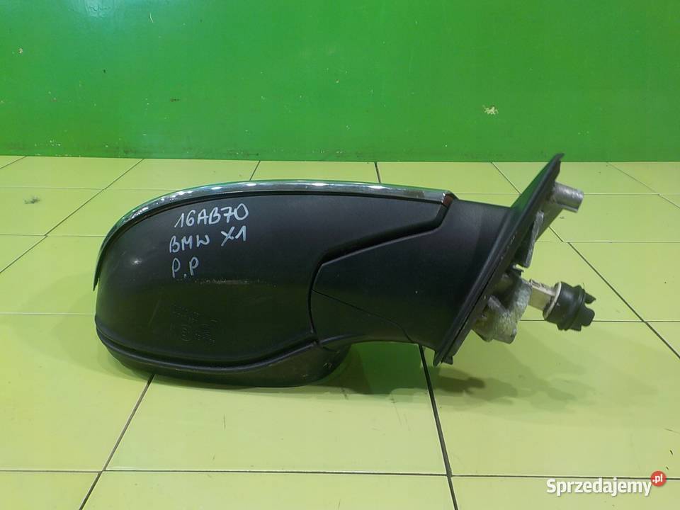 BMW X1 E84 20 D 10r 5D lusterko prawe Suków sprzedam