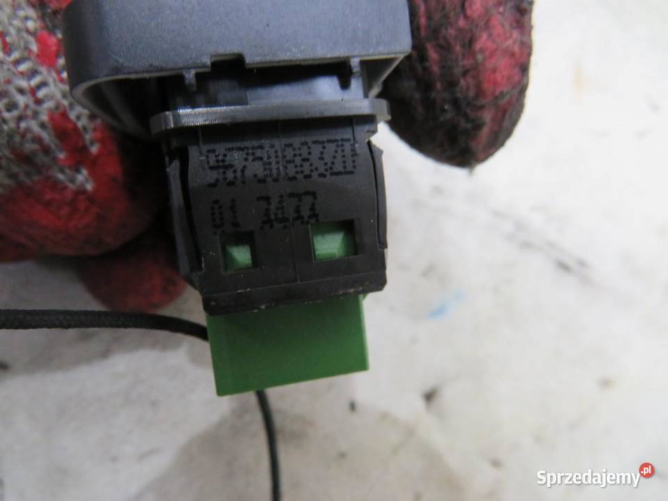 PRZYCISK BLOKADY DRZWI PEUGEOT 2008 96750883ZD