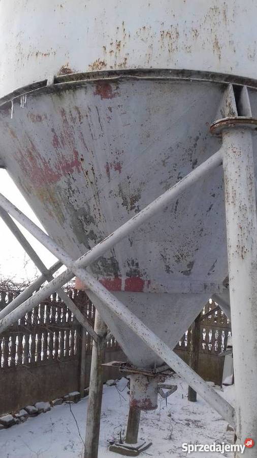 Silos zbożowy paszowy lejowy cemenciak Rolnictwo Krężnica Jara