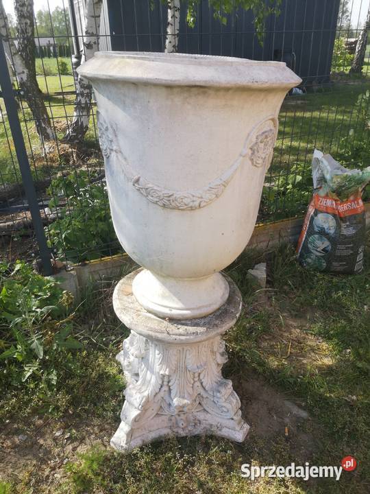 Duża donica betonowa plus postument łódzkie Aleksandrów Łódzki sprzedam