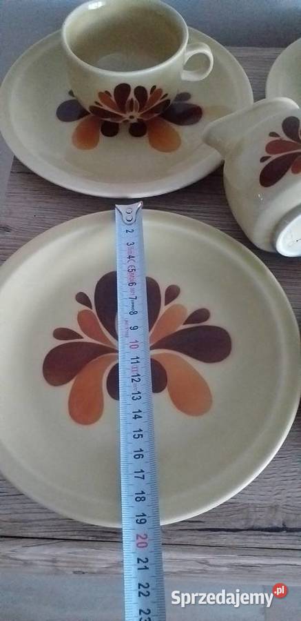 Zestaw talerzy i inne prl Przedbórz