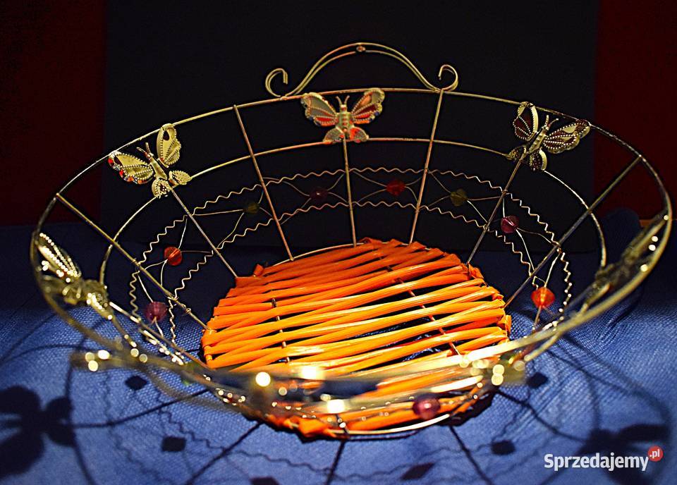 Dwa metalowe ozdobne koszyki plus torba